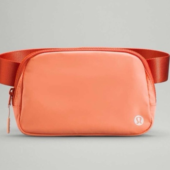 lululemon athletica Handbags - Lululemon Everywhere Belt Bag 1L Golden Apricot